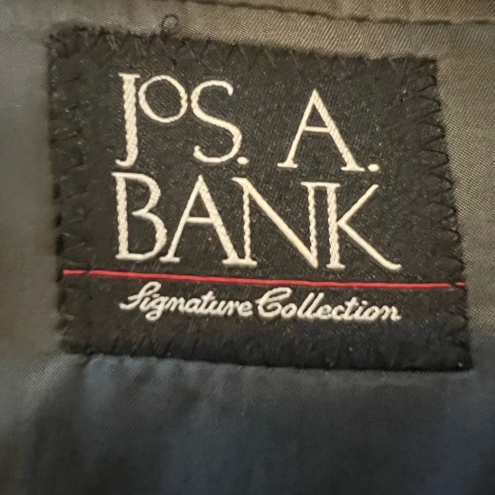 Jos A. Bank Men's Gray Suit
